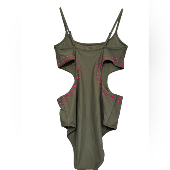 Aerie One-Piece Cut out Full Coverage Swimsuit - Picture 5 of 7